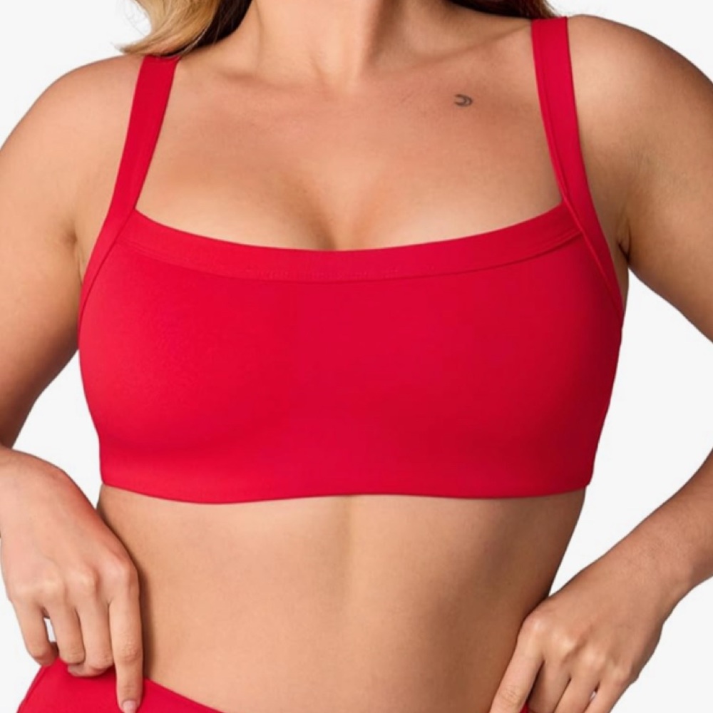 Unissu Hugcurve Sports Bra